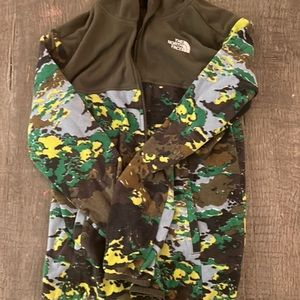 The North Face Boys Green Camo Jacket - Kids | Color: Green | Size: XL